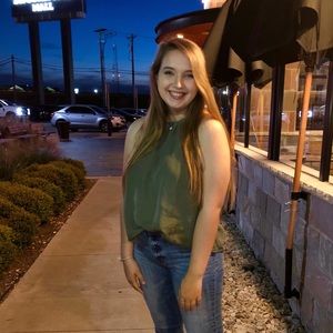 Meet your Posher, Amber